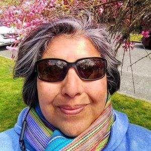 Vintage jewelry and collectibles